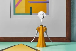 Alessi Kurkentrekker Anna G. - AM01 DY - Geel - Door Alessandro Mendini -Goedkope Keuken Wijs Winkel 0014 AM01 DY amb 3x2