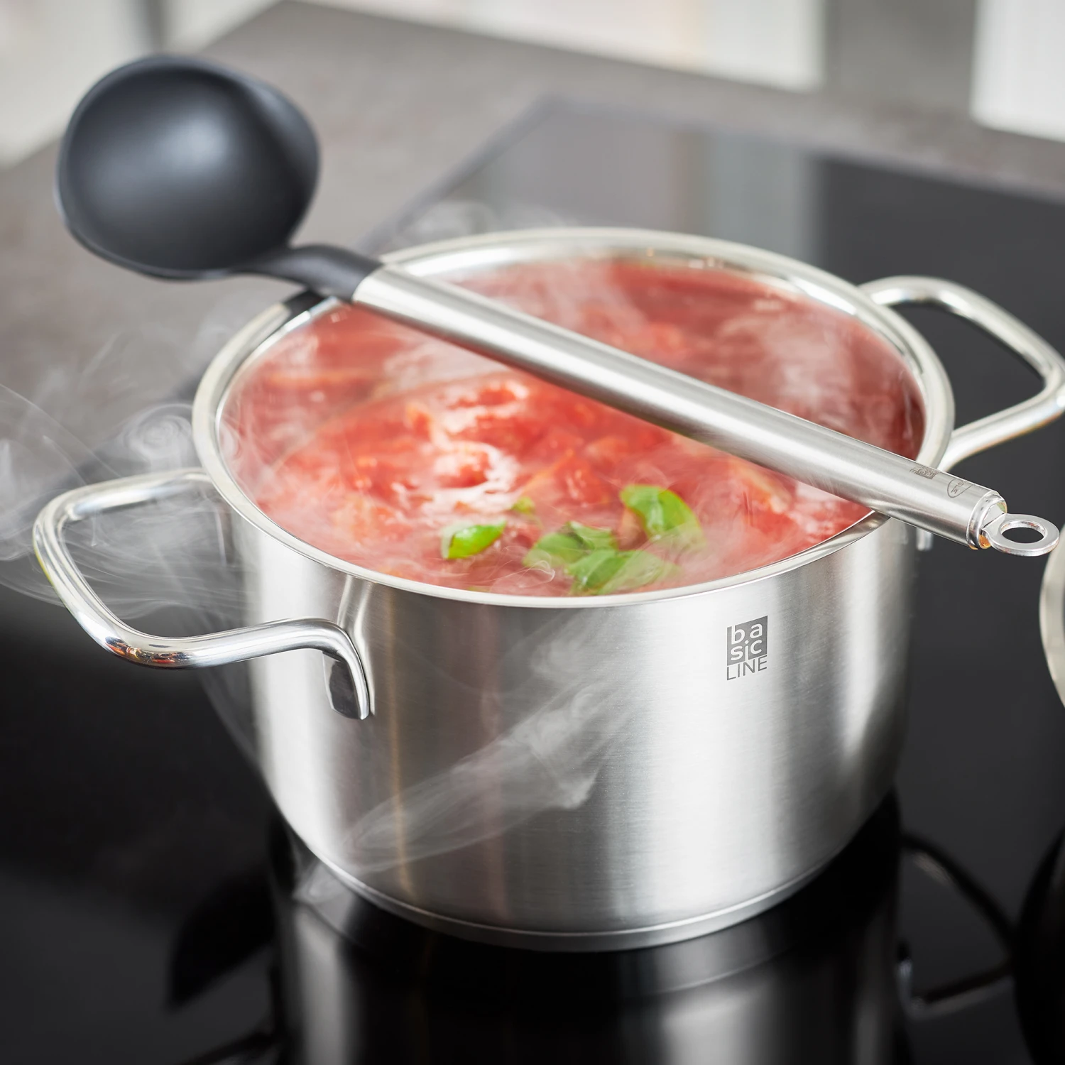 Rosle Basic Line Sauslepel - RVS / Siliconen - 28 Cm 2 Rosle Basic Line Sauslepel - RVS / Siliconen - 28 Cm - Afbeelding 2