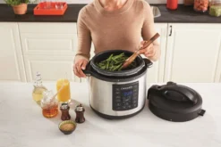 Crockpot Express Slowcooker + Snelkookpan - Uitneembare Binnenpan - 5.6 Liter - CR089 Met Stoommand & Tang) 13 Crockpot Express Slowcooker + Snelkookpan - Uitneembare Binnenpan - 5.6 Liter - CR089 Met Stoommand & Tang) -Goedkope Keuken Wijs Winkel CSC051x Lifestyle Beans
