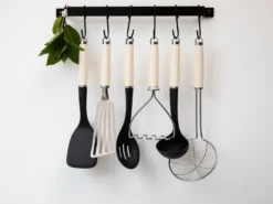 KitchenAid Soeplepel Core - Amandelwit 7 KitchenAid Soeplepel Core - Amandelwit -Goedkope Keuken Wijs Winkel Productafbeeldingen CL 2023 03 09T144311.512